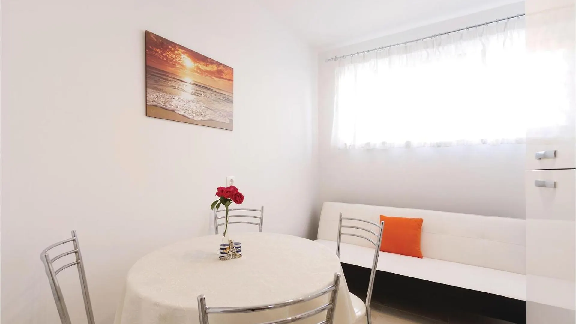 Gorgeous Apartment In Fazana With Kitchen