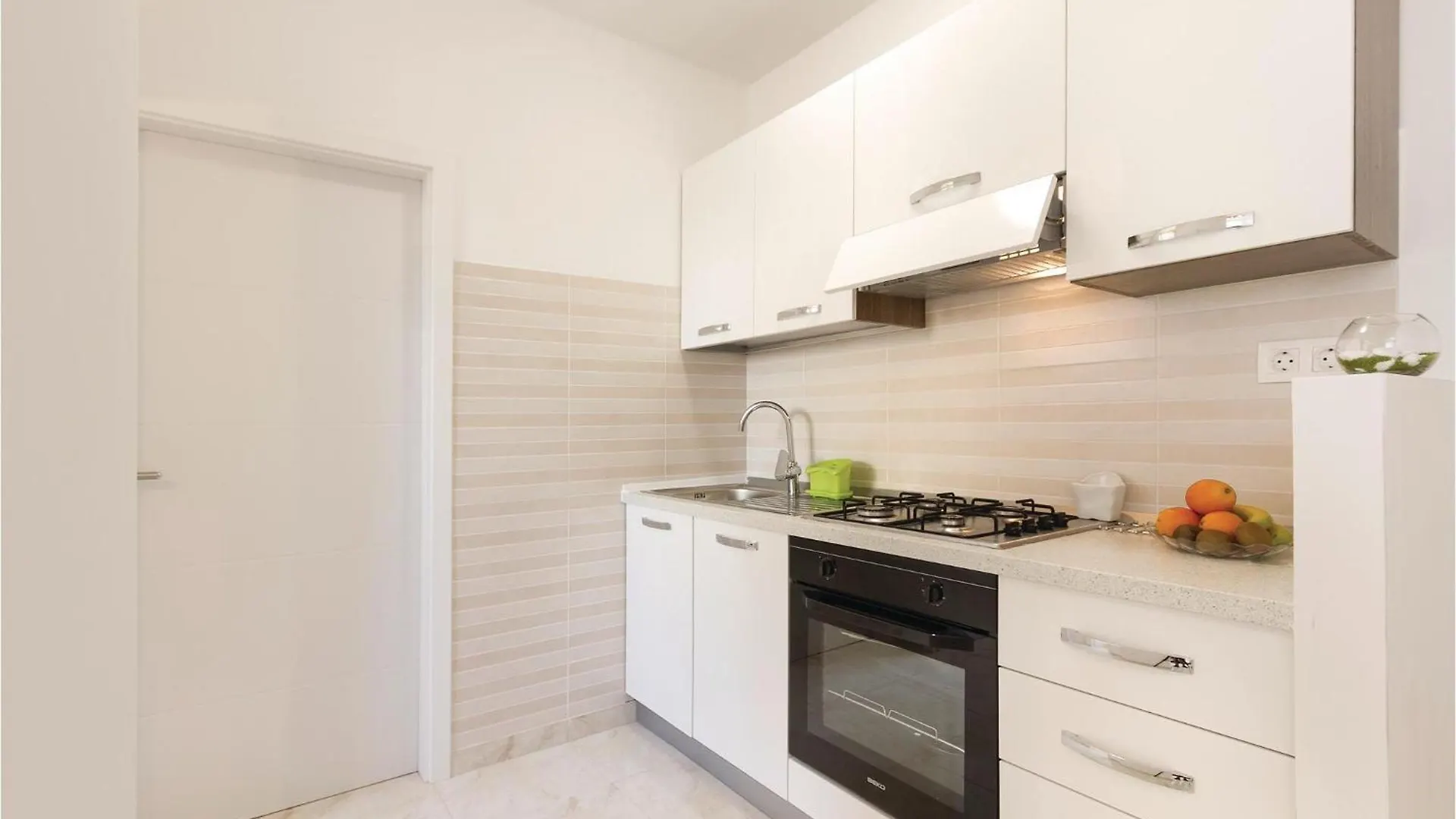 Gorgeous Apartment In Fazana With Kitchen